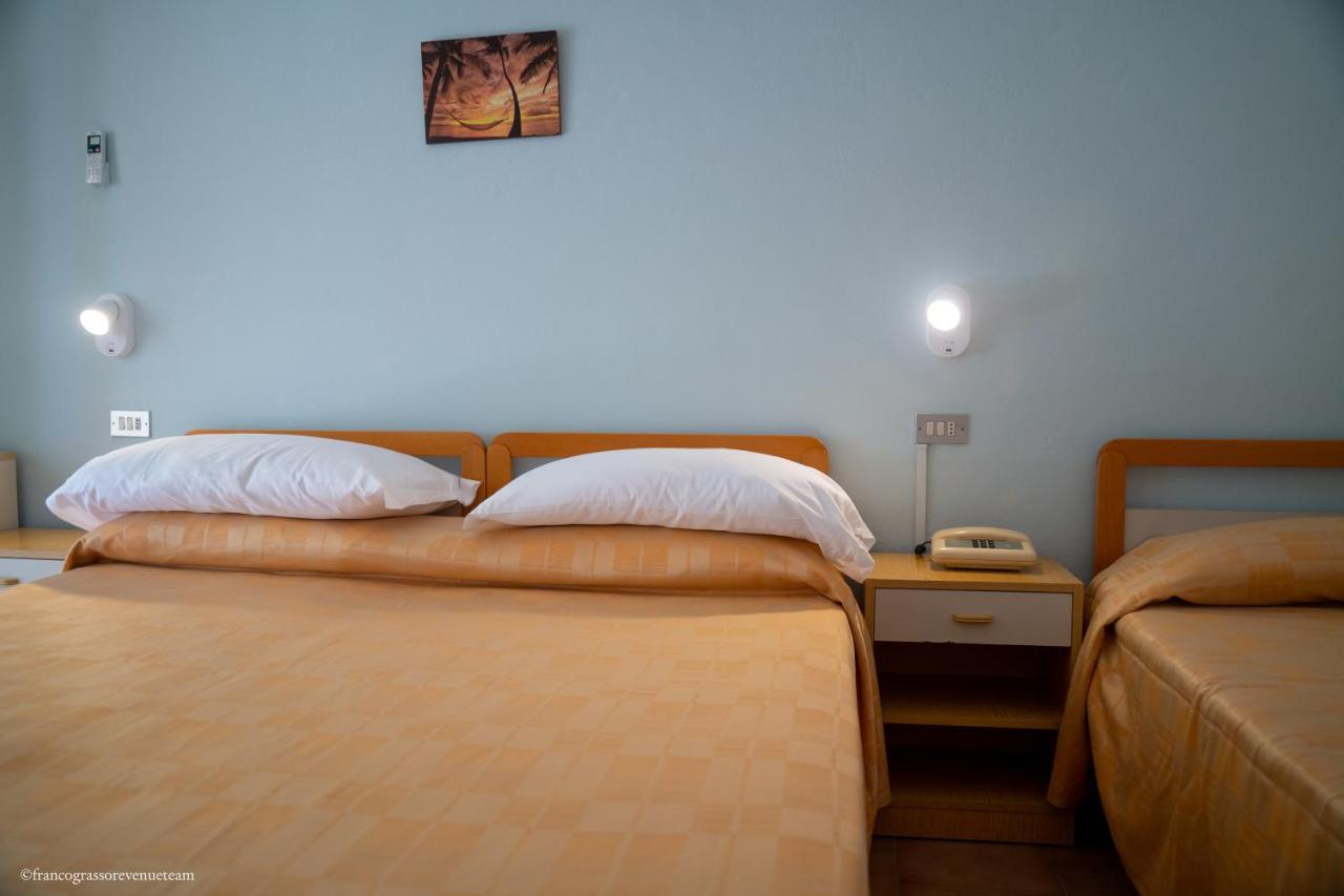 Hotel Quattropalme Tortoreto Extérieur photo