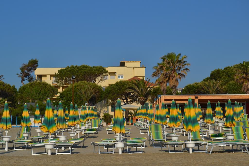 Hotel Quattropalme Tortoreto Extérieur photo